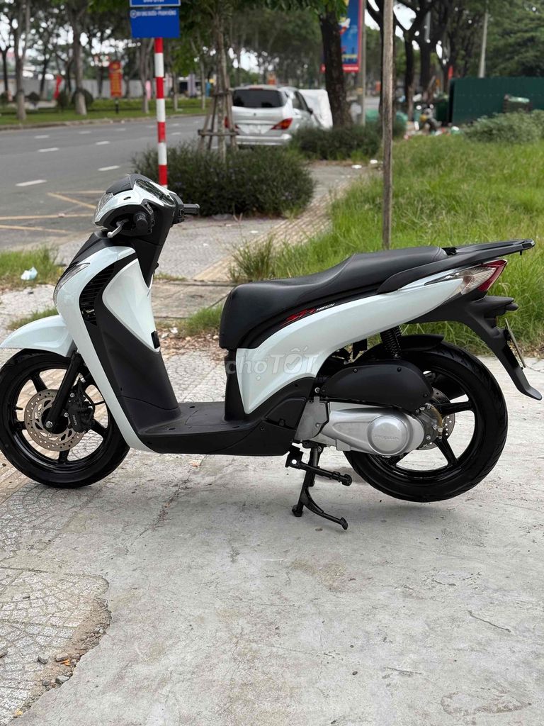 Sh nhập ý 2010 1 chủ từ đầu  Dọn full new cực đẹp. Mua bán Xe máy tại Quận Liên Chiểu Đà Nẵng được đăng bởi Thành Đại   hình 5