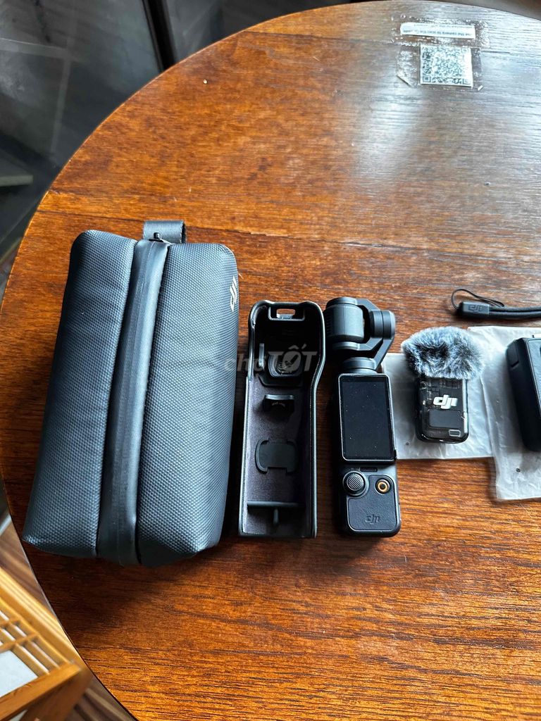 Máy quay phim DJI Osmo Pocket 3 Đen. Mua bán Máy ảnh, Máy quay tại Quận 7 Tp Hồ Chí Minh được đăng bởi Henry hình 1