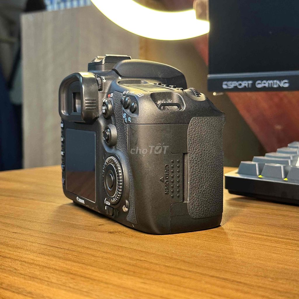 Máy ảnh kèm Ống kính rời canon 7D-KIT. Mua bán Máy ảnh, Máy quay tại Quận Gò Vấp Tp Hồ Chí Minh được đăng bởi Máy ảnh tốt hình 2
