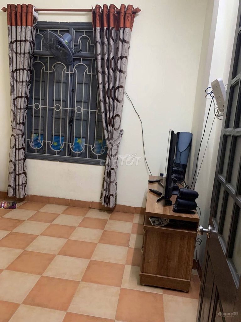 Дом в аренду 30 м², 4 спальни, Кхуонг Трунг