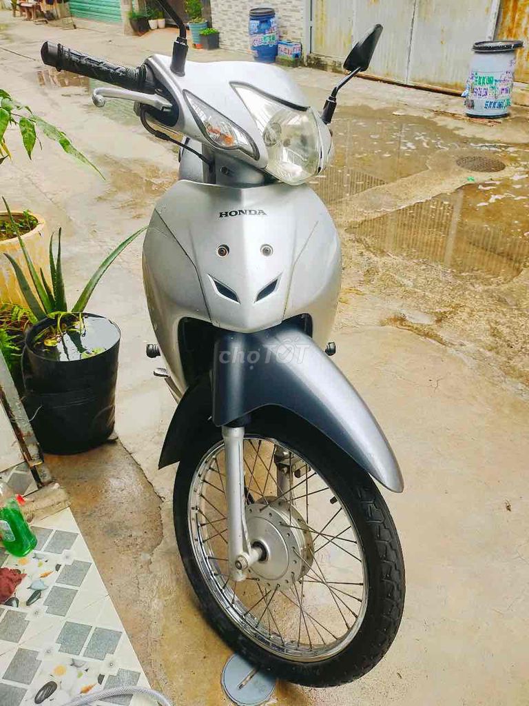 cần bán xe. Mua bán Xe máy tại Thành phố Dĩ An Bình Dương được đăng bởi Quốc Đạt hình 4