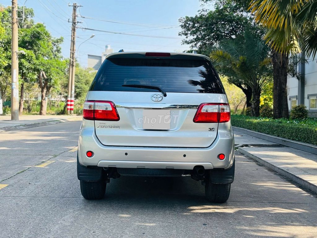 Toyota Fortuner 2010 2.7 4x4 AT 120000 km. Mua bán Ô tô tại Thành phố Dĩ An Bình Dương được đăng bởi Siêu Thị Ô Tô Bình Dương  hình 10