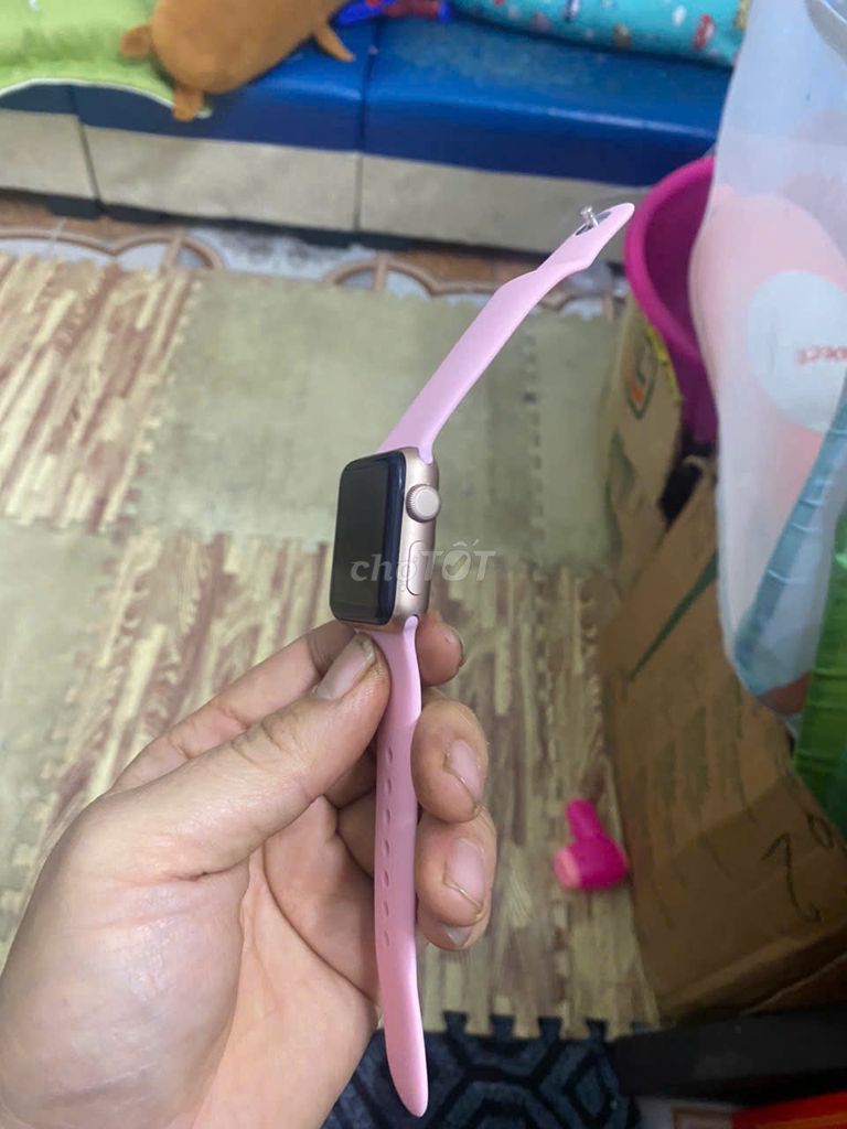 Apple watch series 3 38mm  nhôm  vằng  zin. Mua bán Thiết bị đeo thông minh tại Quận Thanh Xuân Hà Nội được đăng bởi nguyễn văn tuân apple  hình 2