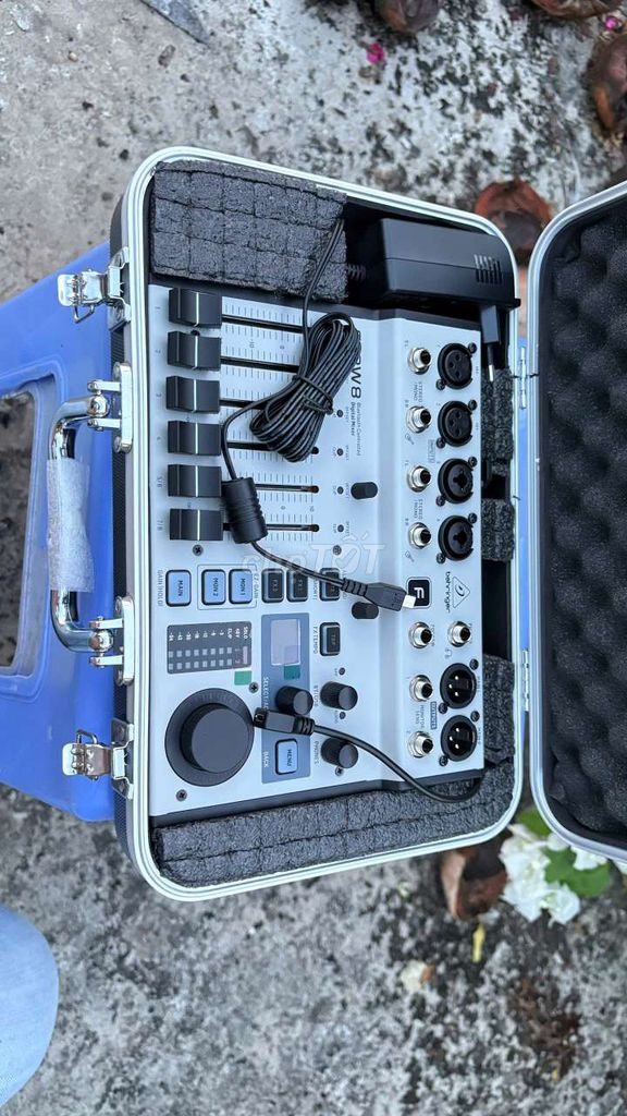 Bàn trộn âm thanh Behringer FLOW 8. Mua bán Nhạc cụ tại Huyện Châu Thành An Giang được đăng bởi Cường hình 1