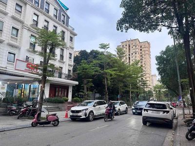 Nhà phố 114 m² · 5 PN · Khu Đô Thị Mới Trung Yên