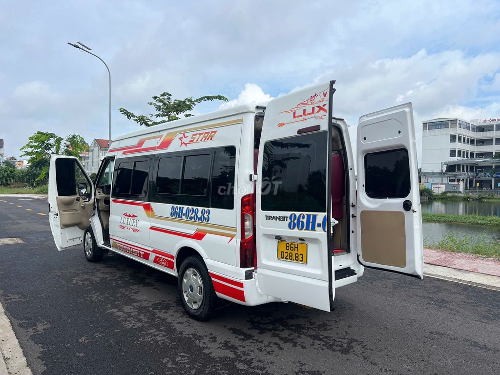 FORD TRANSIT 2017 MÁY DẦU - 2.4MT. Mua bán Phương tiện khác tại Quận 12 Tp Hồ Chí Minh được đăng bởi Hằng hình 3