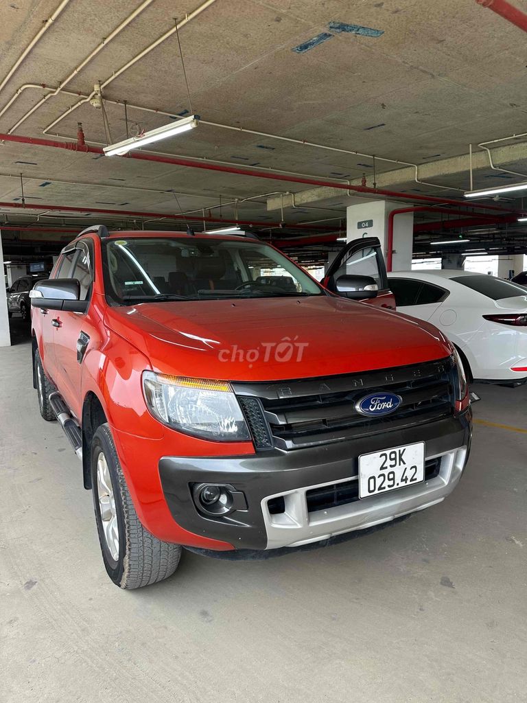 Ford Ranger Wildtrak 2015 4x4 3.2AT Красный