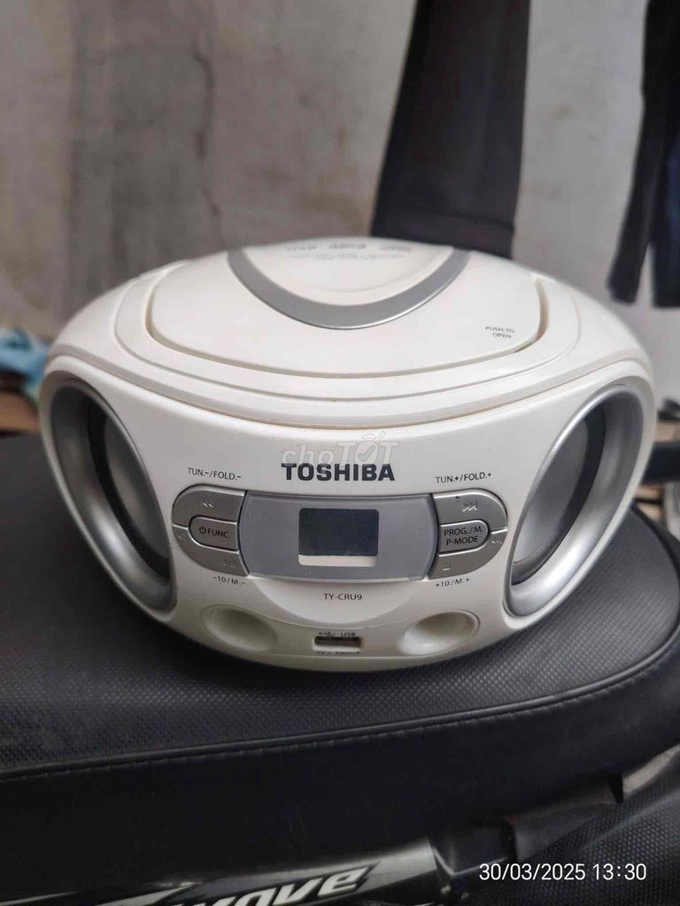 Đài radio cassette Toshiba Trắng. Mua bán Tivi, Âm thanh tại Quận Bình Tân Tp Hồ Chí Minh được đăng bởi Minh hình 1