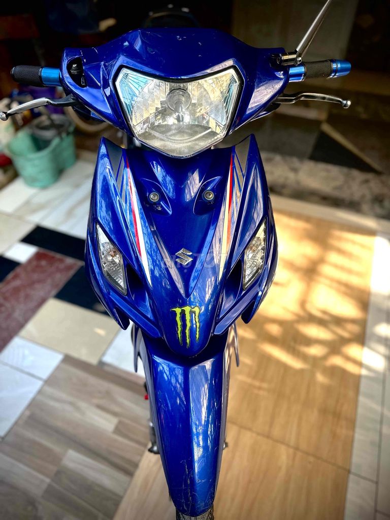 Suzuki Axelo 2017 Côn tay Xanh Trắng. Mua bán Xe máy tại Huyện Hóc Môn Tp Hồ Chí Minh được đăng bởi Huỳnh Công Thành hình 3