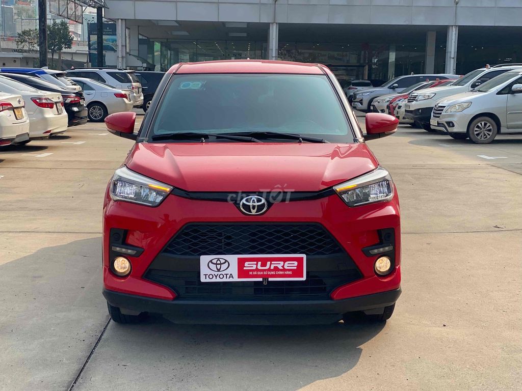 Toyota Raize 1.0 Turbo 2024 Красный 14 000 км