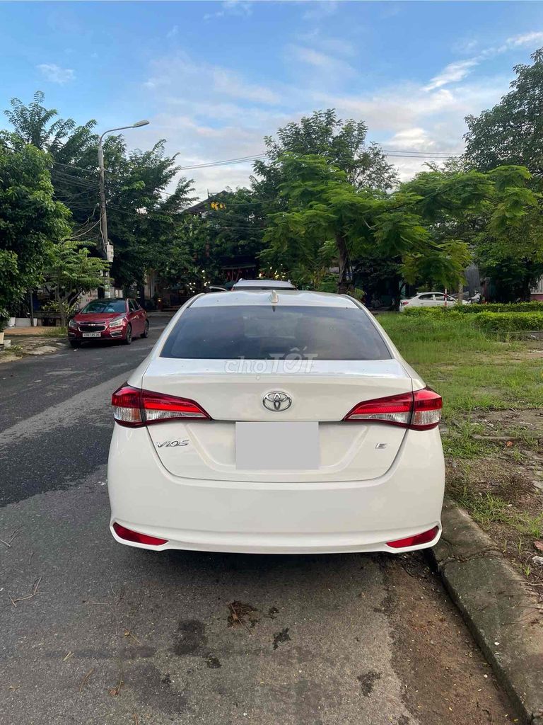 Toyota Vios 1.5MT 2018 Trắng Ghế da