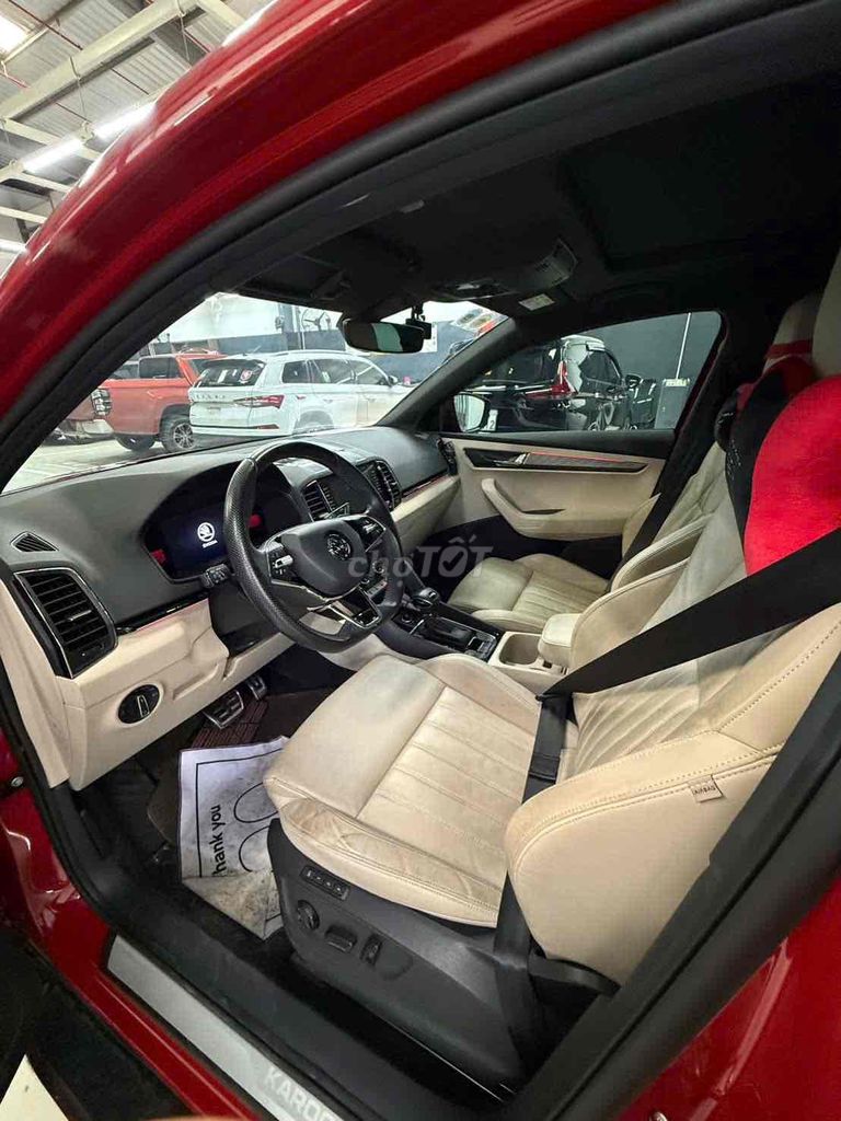 karoq style  - 10000 km. Mua bán Ô tô tại Thành phố Thuận An Bình Dương được đăng bởi Nguyen Kenghia hình 3