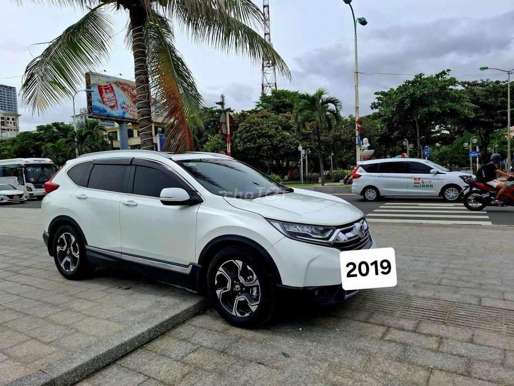 Honda CrV 2019 Bản L. Mua bán Ô tô tại Quận Thanh Xuân Hà Nội được đăng bởi Hiền hình 2