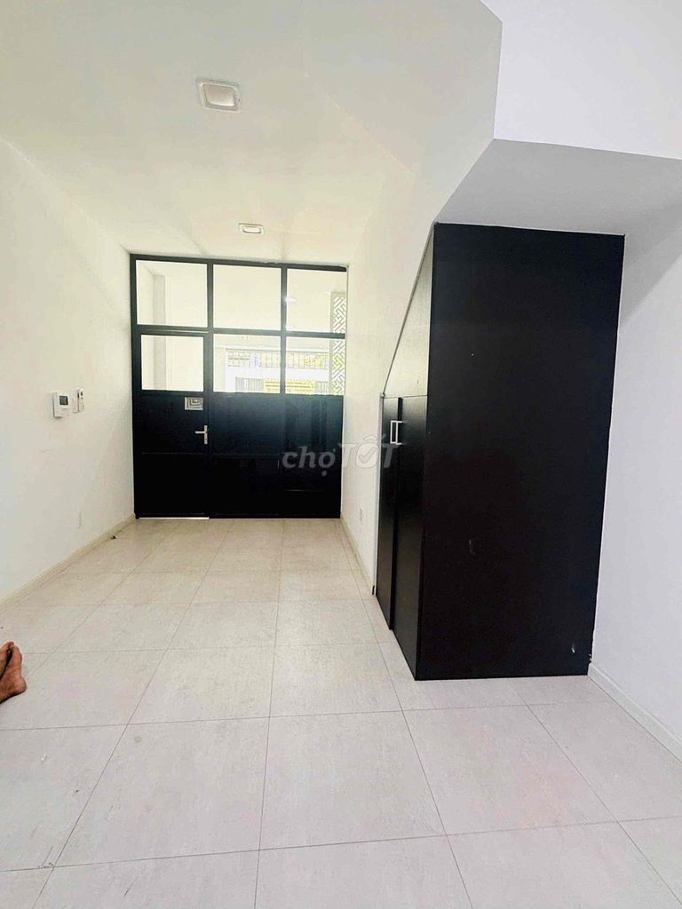 MẶT BẰNG KINH DOANH 40M2 SÁT CHỢ TÂN MỸ VỊ TRÍ ĐÔNG ĐÚC