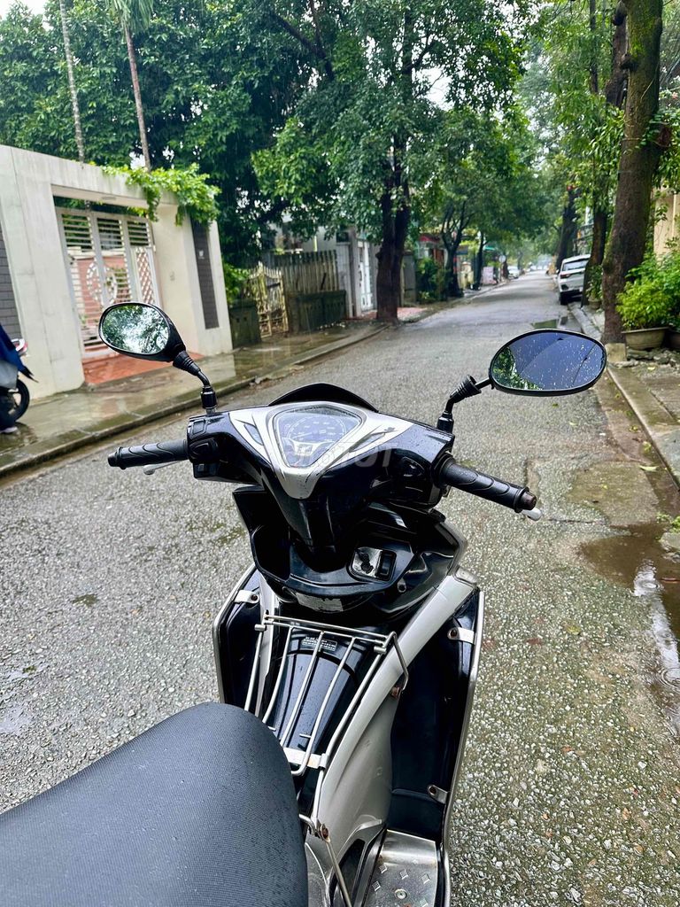 AB 2012 xe đẹp máy êm ***. Mua bán Xe máy tại Thành phố Huế Thừa Thiên Huế được đăng bởi Xe Máy Trường An Phát hình 6