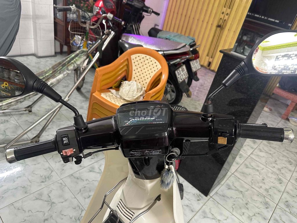 Dream II Thái Zin, có sơn lai dàn áo, odo 19.000km. Mua bán Xe máy tại Thị xã Gò Công Tiền Giang được đăng bởi Thanh Tùng hình 11