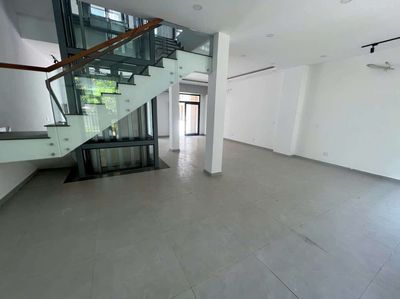 CHO THUÊ NHÀ PHỐ M5-12  VINHOMES GRAND PARK