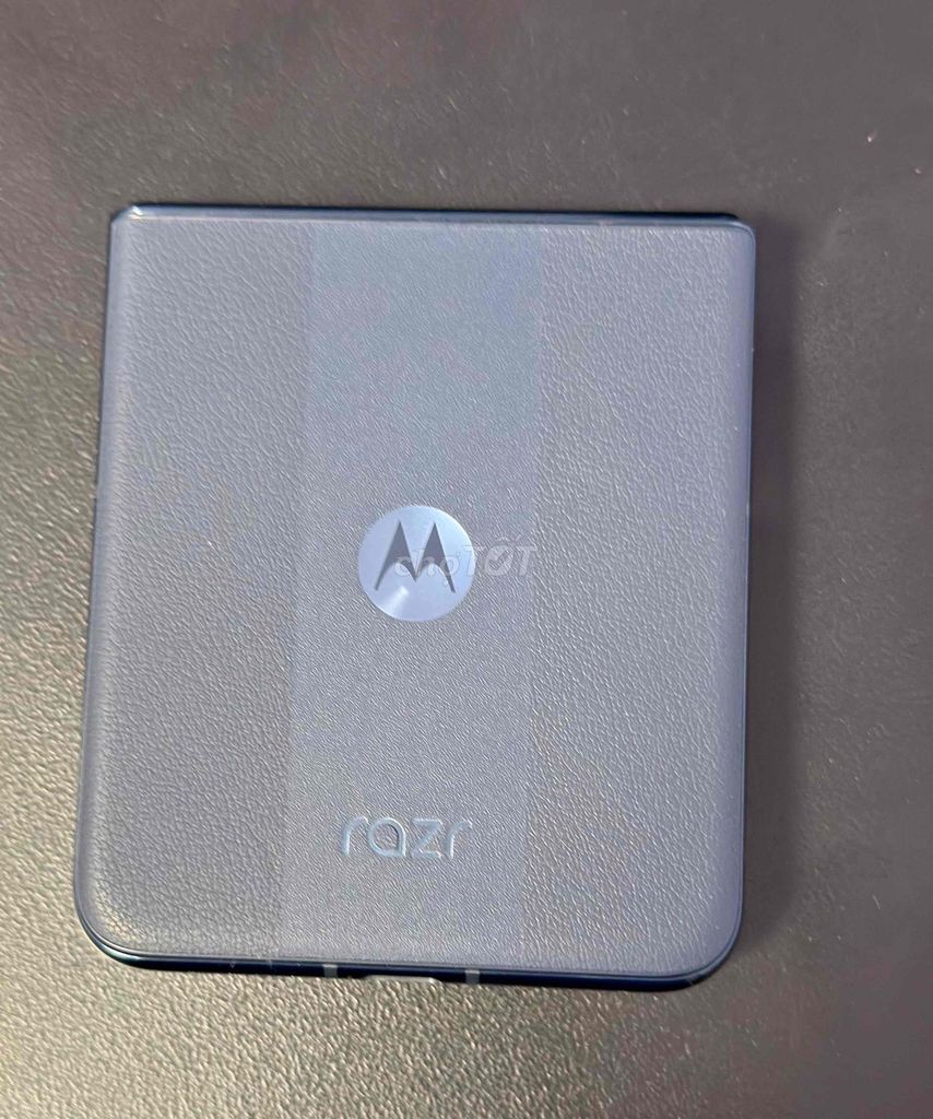 Motorola Razr Xám OLED. Mua bán Điện thoại tại Quận Bình Tân Tp Hồ Chí Minh được đăng bởi PHƯỚC hình 1