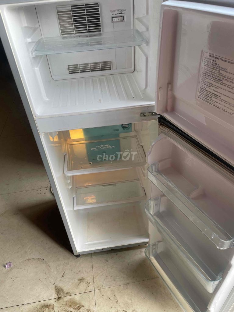tủ lạnh toshiba 140l