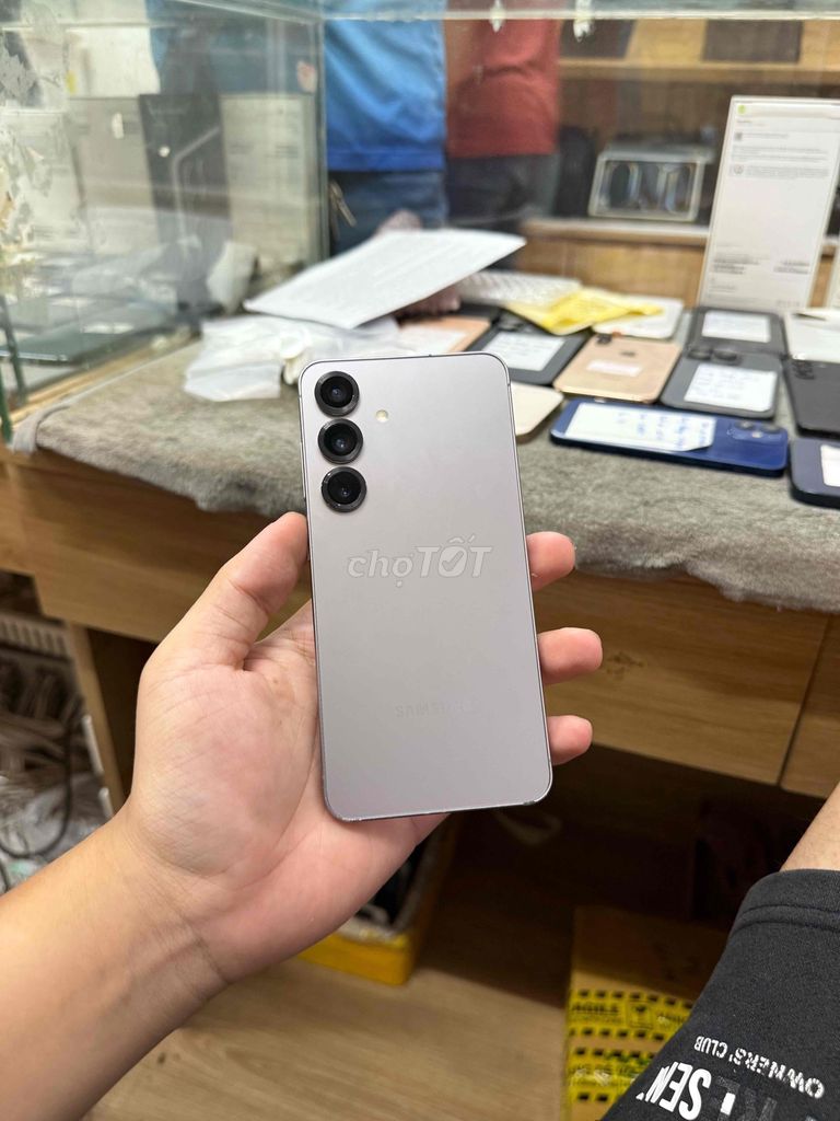 Samsung Galaxy S25 8GB/128GB Xám 2 SIM. Mua bán Điện thoại tại Quận Đống Đa Hà Nội được đăng bởi Hoàng quân store hình 1
