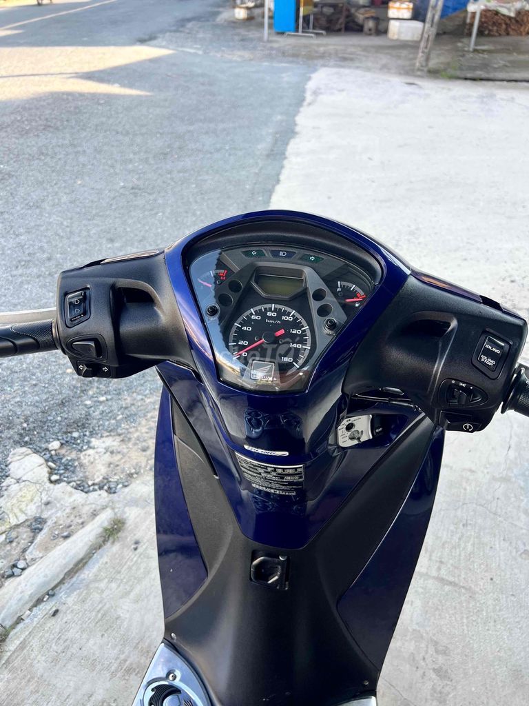 SH 125 xe đẹp Máy Zin (trả góp). Mua bán Xe máy tại Huyện Lai Vung Đồng Tháp được đăng bởi Cửa Hàng Xe Gắn Máy PHONG uy tín hình 5