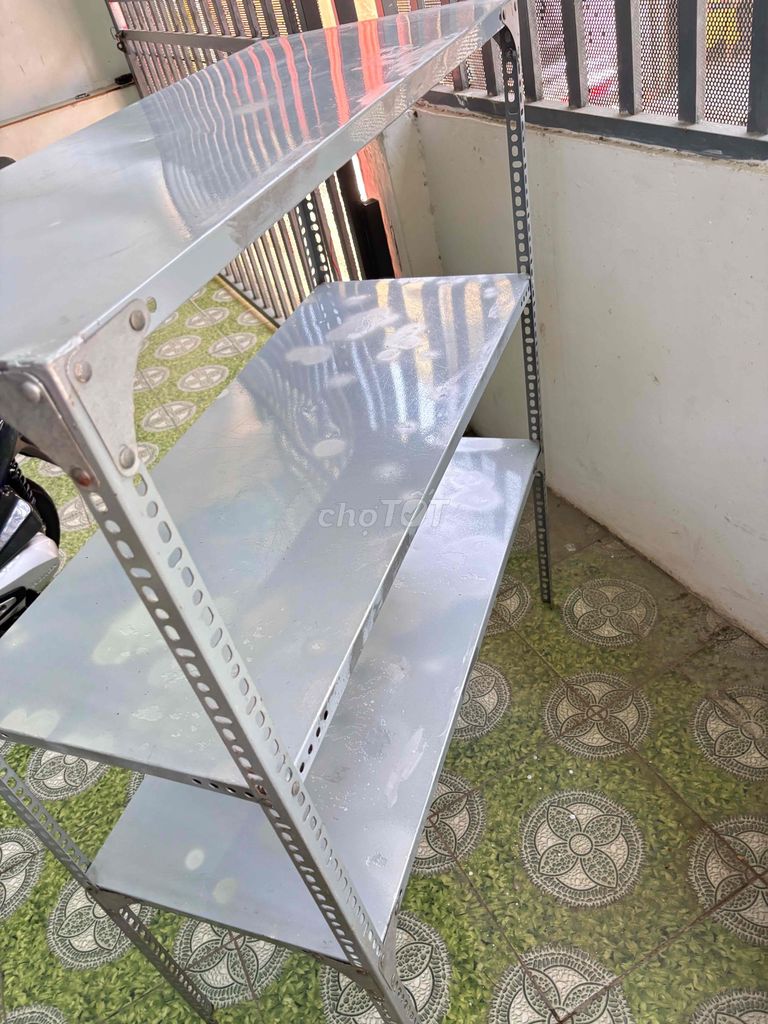 Kệ sắt V lỗ 3tầng Xám. Mua bán Tủ, kệ gia đình tại Huyện Hóc Môn Tp Hồ Chí Minh được đăng bởi Hùng hình 1