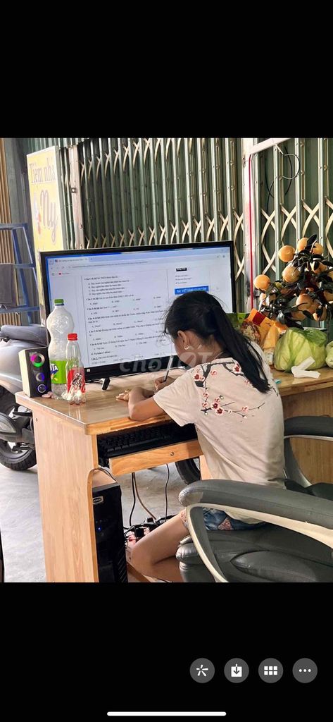 combo máy tính và bàn làm việc. Mua bán Máy tính để bàn tại Huyện Diên Khánh Khánh Hòa được đăng bởi Quỳnh Ny hình 1