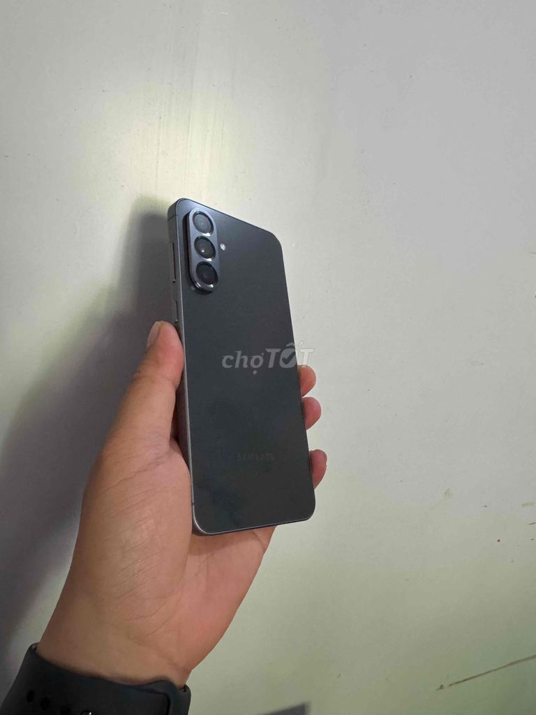 Samsung A56 5G 128GB Xám 99%. Mua bán Điện thoại tại Thành phố Buôn Ma Thuột Đắk Lắk được đăng bởi Tiến BMT47 hình 1