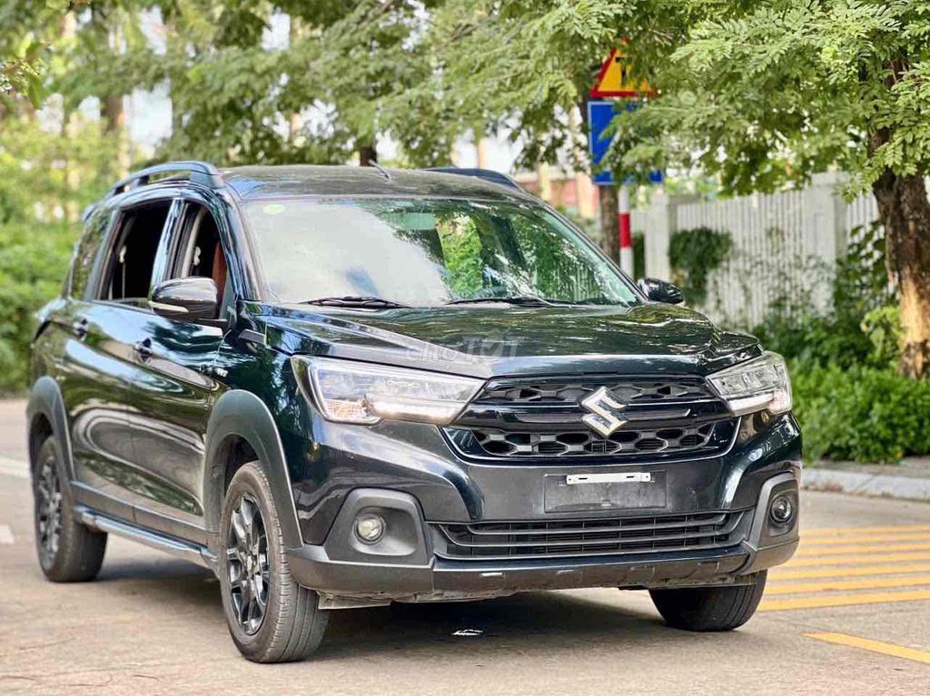 Suzuki XL7 1.5 AT Hybrid 2026 почти новый