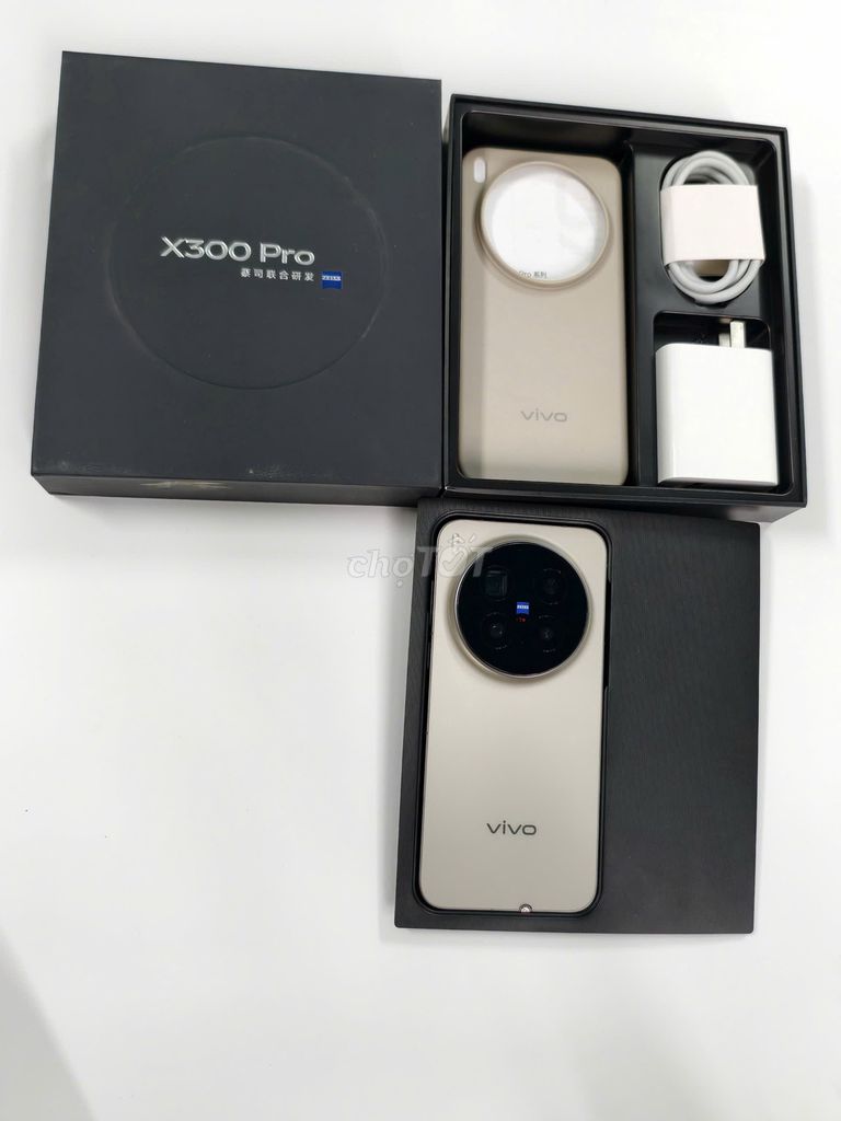 Vivo X300 Pro 16/ 512GB đẹp 99% full box. Mua bán Điện thoại tại Quận Đống Đa Hà Nội được đăng bởi Chung Trần Mobile hình 1
