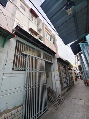Cho thuê nhà nguyên căn hẻm 994 Huỳnh Tấn Phát, phường Tân Mỹ Q7