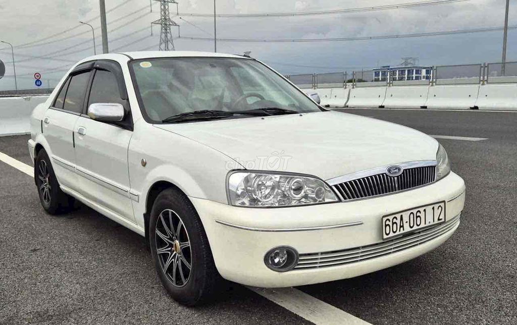 Ford Laser 2002 Номер детали 1,8 л, белый бензин, полный