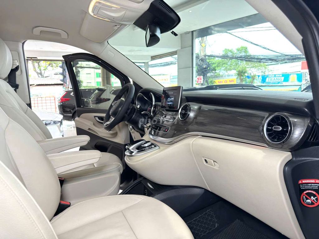 Mercedes Benz V250 Luxury 2020, 1 chủ, tên cty xhđ. Mua bán Ô tô tại Thành phố Thủ Đức Tp Hồ Chí Minh được đăng bởi Đức Hưng Siêu thị ô tô Thủ Đức hình 9