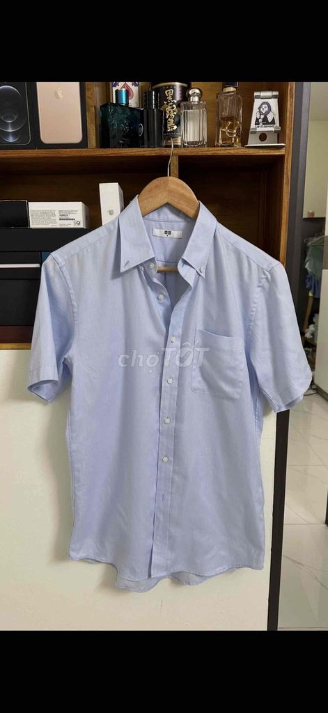 pass Áo sơ mi nam Uniqlo Vải xương cá, như mới. Mua bán Quần áo tại Quận Hà Đông Hà Nội được đăng bởi Hùng Mán hình 1