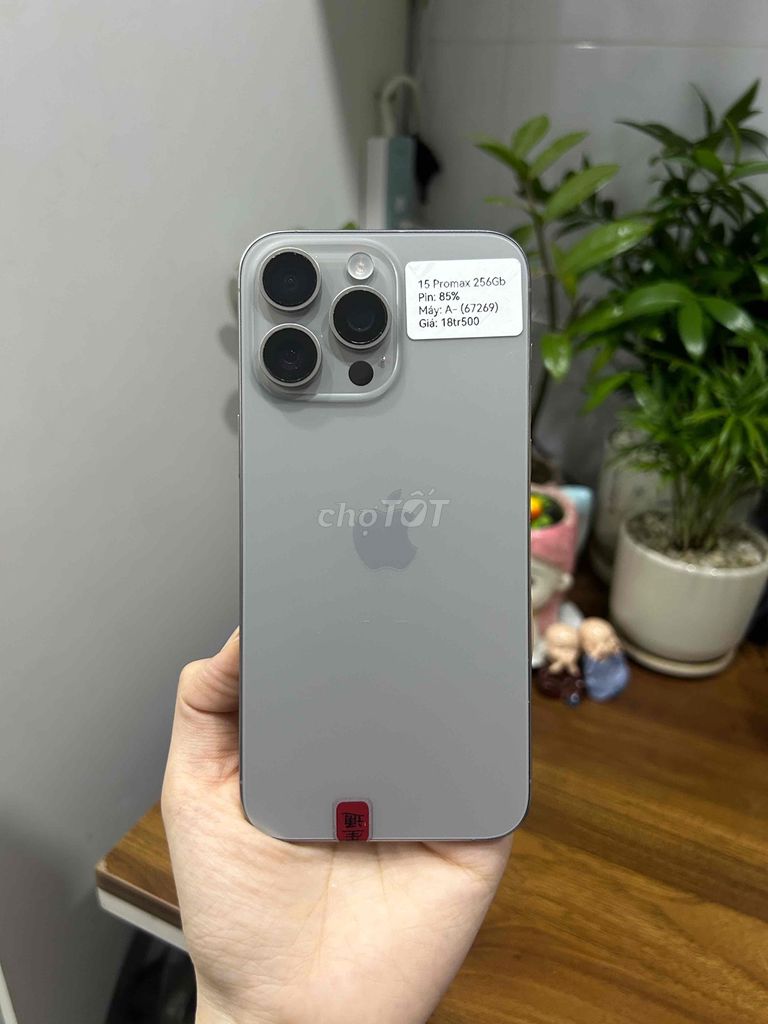 Apple iPhone 15 Pro Max 256GB Tự Nhiên 85%. Mua bán Điện thoại tại Huyện Hóc Môn Tp Hồ Chí Minh được đăng bởi SIRI STORE HCM hình 1