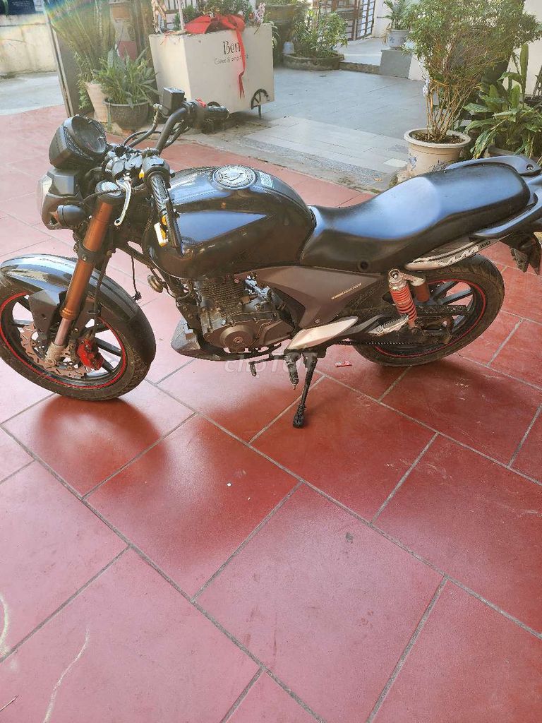 Benelli 150,xe zin còn rất đẹp. Mua bán Xe máy tại Huyện Sóc Sơn Hà Nội được đăng bởi Nguyễn Hải hình 3