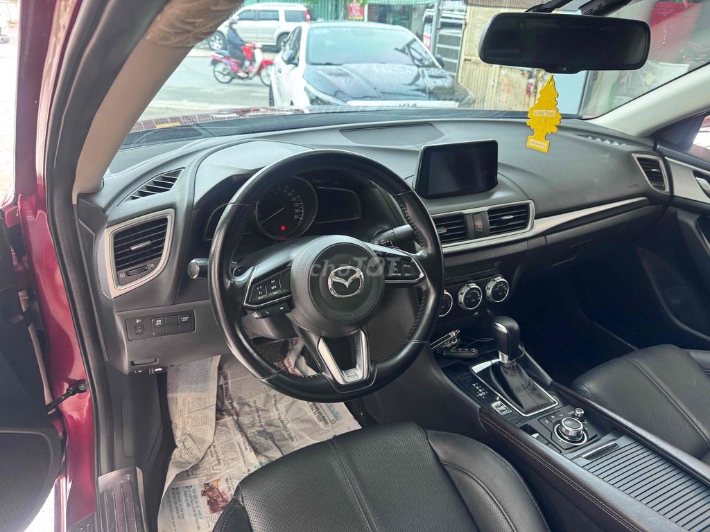 Mazda 3 2017 1.5 AT Sedan - 63000 km. Mua bán Ô tô tại Quận 12 Tp Hồ Chí Minh được đăng bởi Tân hình 8