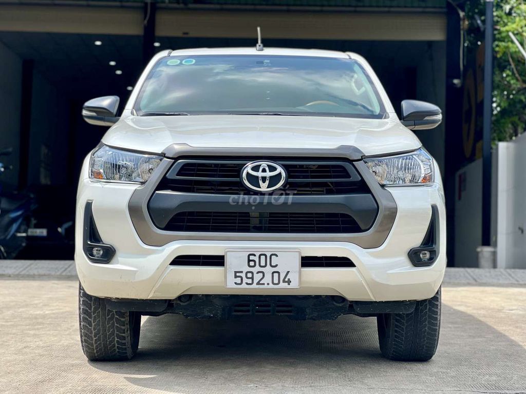 Toyota Hilux 2021 2.4E 4x2 MT - 67000 km