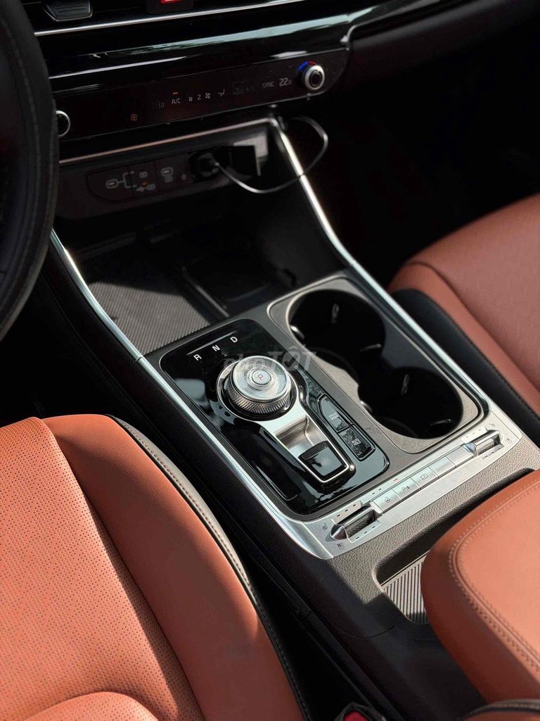 Carnival Signature 2.2 form 2025 odo mới 20.000km. Mua bán Ô tô tại Quận 1 Tp Hồ Chí Minh được đăng bởi Nguyên hình 4