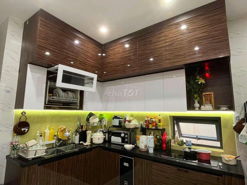 Аренда · 3 комн. · 82 м² · Quận Cẩm Lệ, ул. Đường Tôn Đản