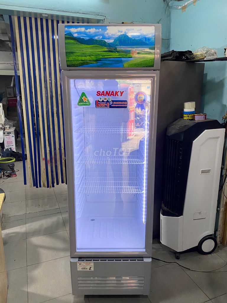 Tủ mát Sanaky 200L VH258KL mới 95% free ship. Mua bán Tủ lạnh tại Quận 5 Tp Hồ Chí Minh được đăng bởi QUANG PHÁT hình 1