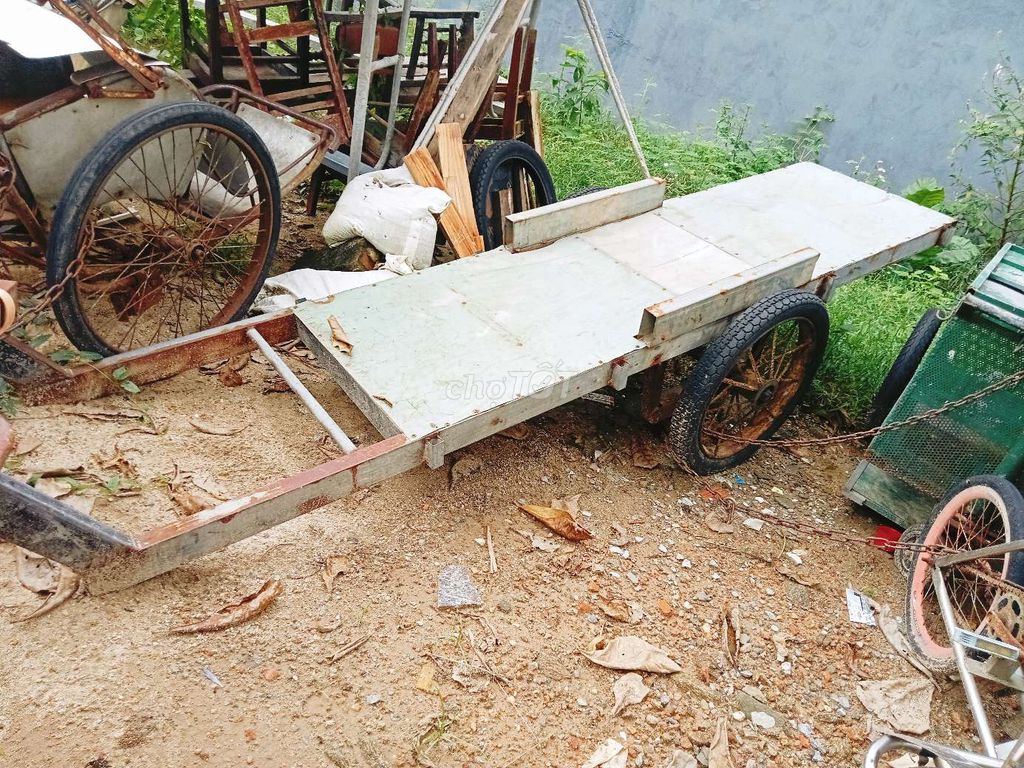 Thép toàn bộ xe Bò Lôi đang kéo hàng hóa chạy êm. Mua bán Phương tiện khác tại Quận Cẩm Lệ Đà Nẵng được đăng bởi Triều hình 2
