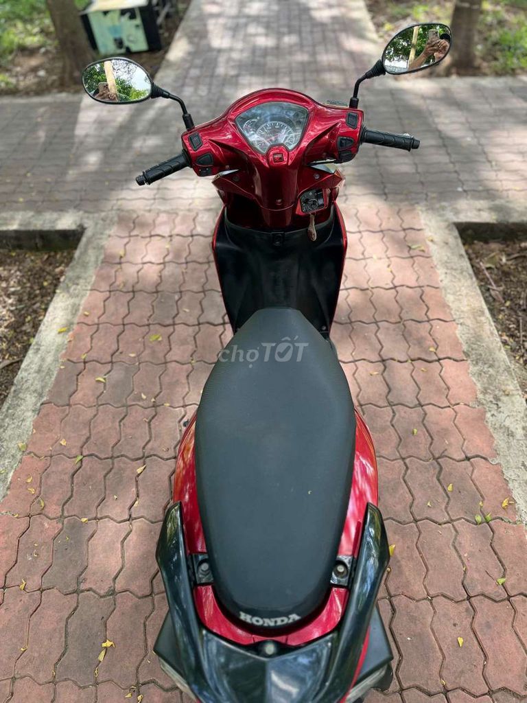 Honda Vision 2018 Красный
