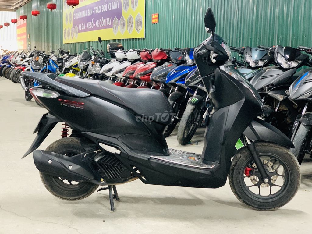 XEMÁYTHANHTÙNG_LEAD 125 ĐEN NHÁM 4VAL ĐÈN LED 2024. Mua bán Xe máy tại Quận Nam Từ Liêm Hà Nội được đăng bởi THANH TÙNG hình 2