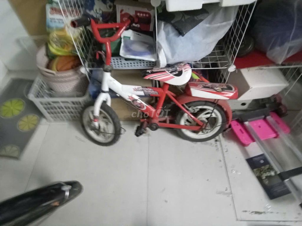 Xe đạp trẻ em Khung chắc chắn Đỏ trắng. Mua bán Mẹ và bé tại Quận Nam Từ Liêm Hà Nội được đăng bởi long vu hình 1