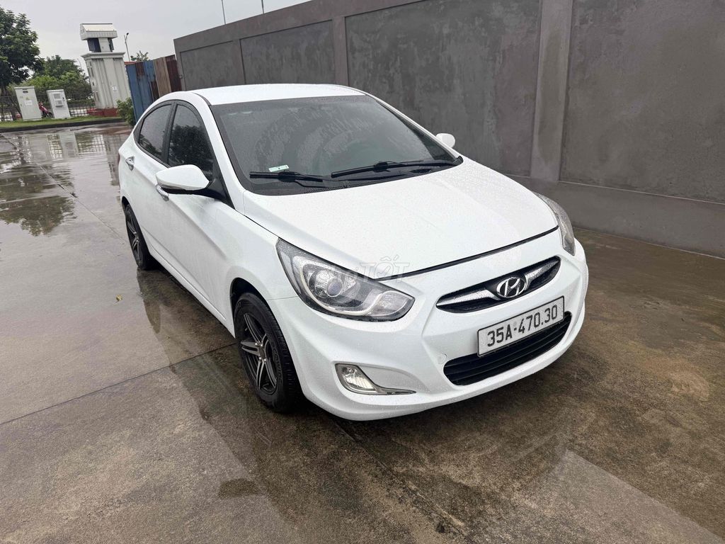 Hyundai Accent 2011 Автомат Белый