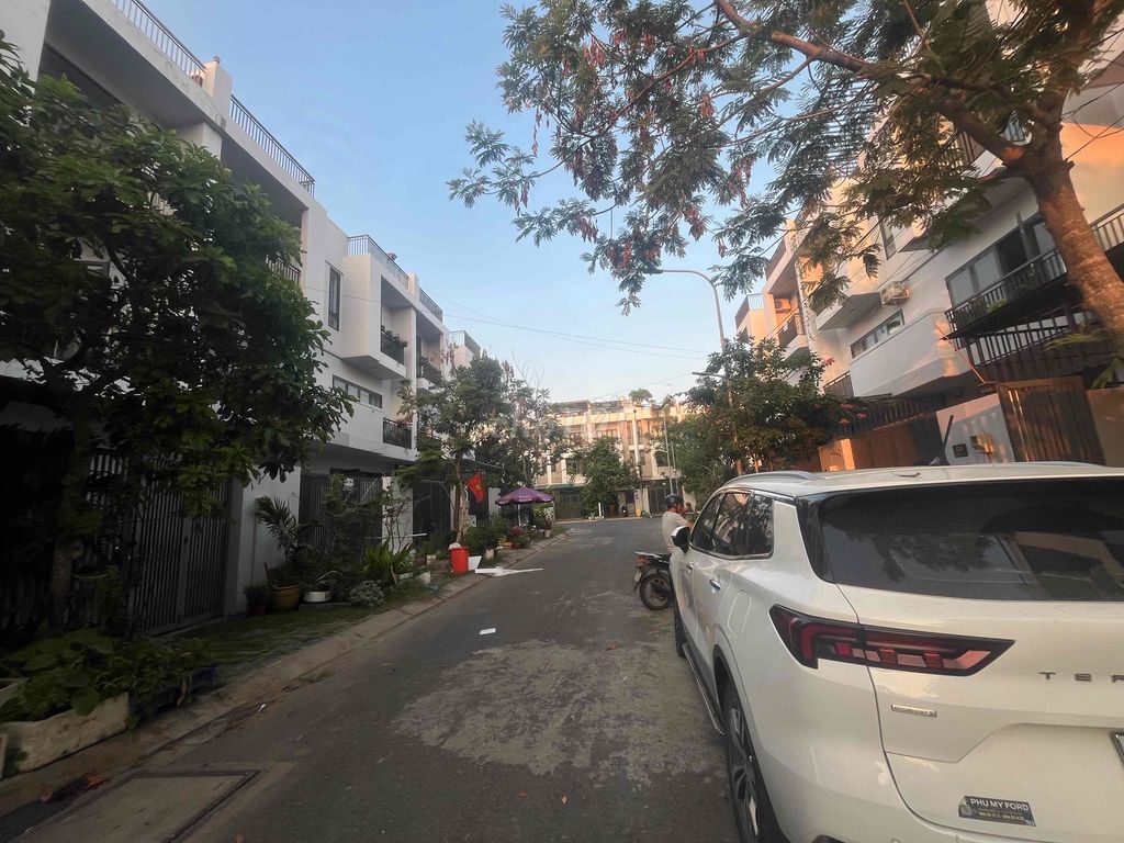 NHÀ PHỐ LIỀN KỀ KDC LẬP PHÚC.GIÁ 6.8 TỶ.XÃ NHÀ BÈ. Đường Nguyễn Hữu Thọ, Xã Phước Kiển, Huyện Nhà Bè, Tp Hồ Chí Minh Huyện Nhà Bè Tp Hồ Chí Minh