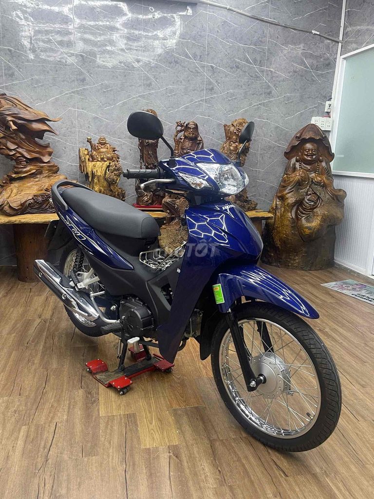 Номерной знак Honda Wave A 2026 SG с запахом владельца 357 км