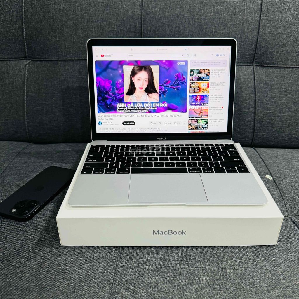 Apple MacBook Air i5 12 inch 8GB/256GB Bạc. Mua bán Laptop tại Quận Thanh Khê Đà Nẵng được đăng bởi Macdaddy Đà Nẵng hình 1