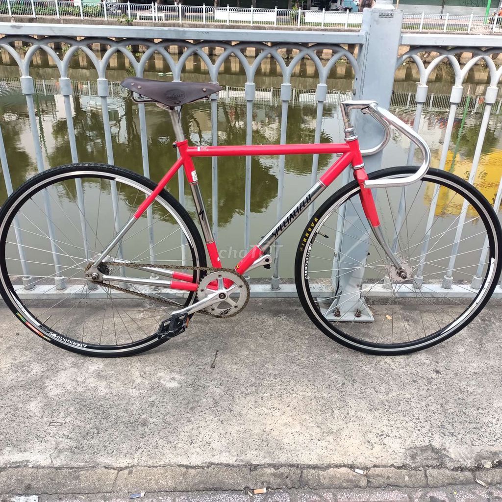 Xe đạp thể thao fixed gear Specialized còn đẹp